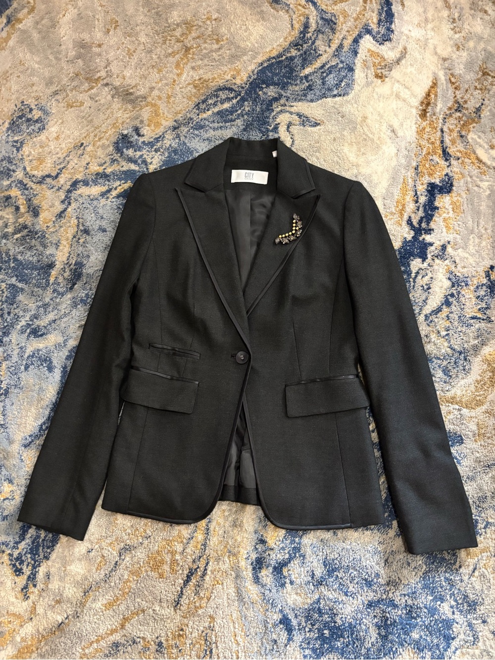 Black Tailored Single-Button Blazer for Women